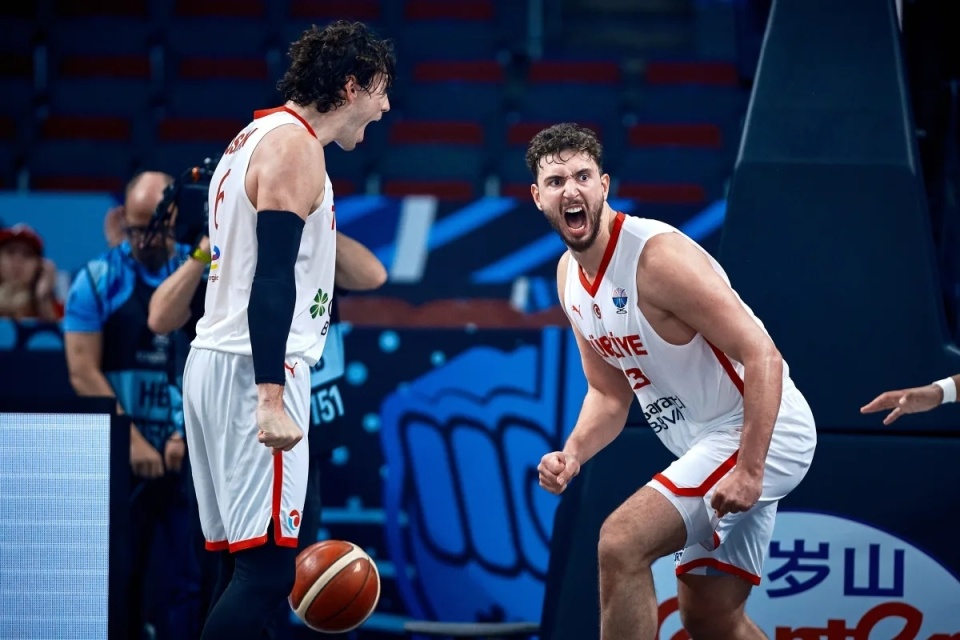 人分别是奥, RJKhU 人分别是奥, RJKhU