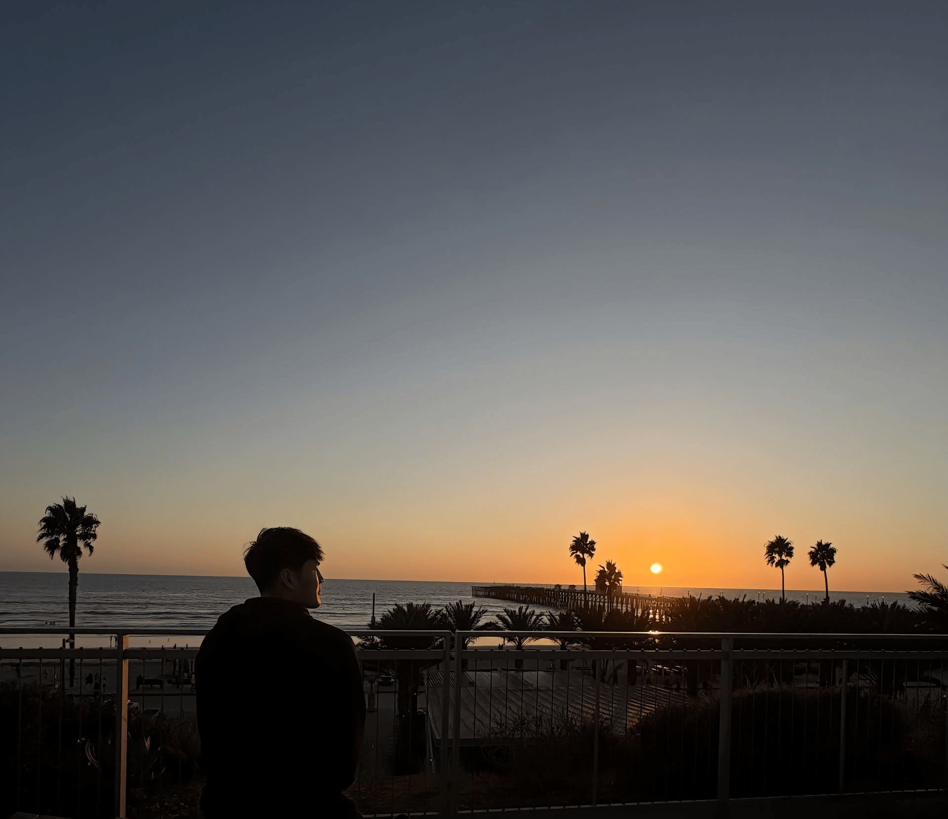 美训练期间, div