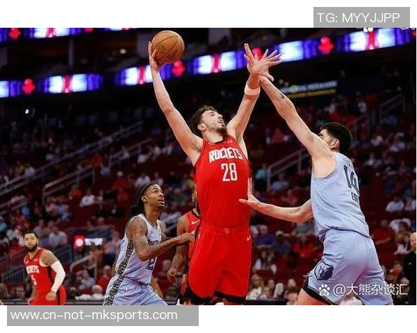 吉迪26+7+11公牛反转完毕7连败 黄蜂双枪空砍65+16