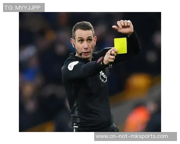 太阳报：某英超球星在伦敦街头遭持枪要挟，嫌疑人是位经纪人